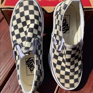Vans NWOT checkered Slip-On